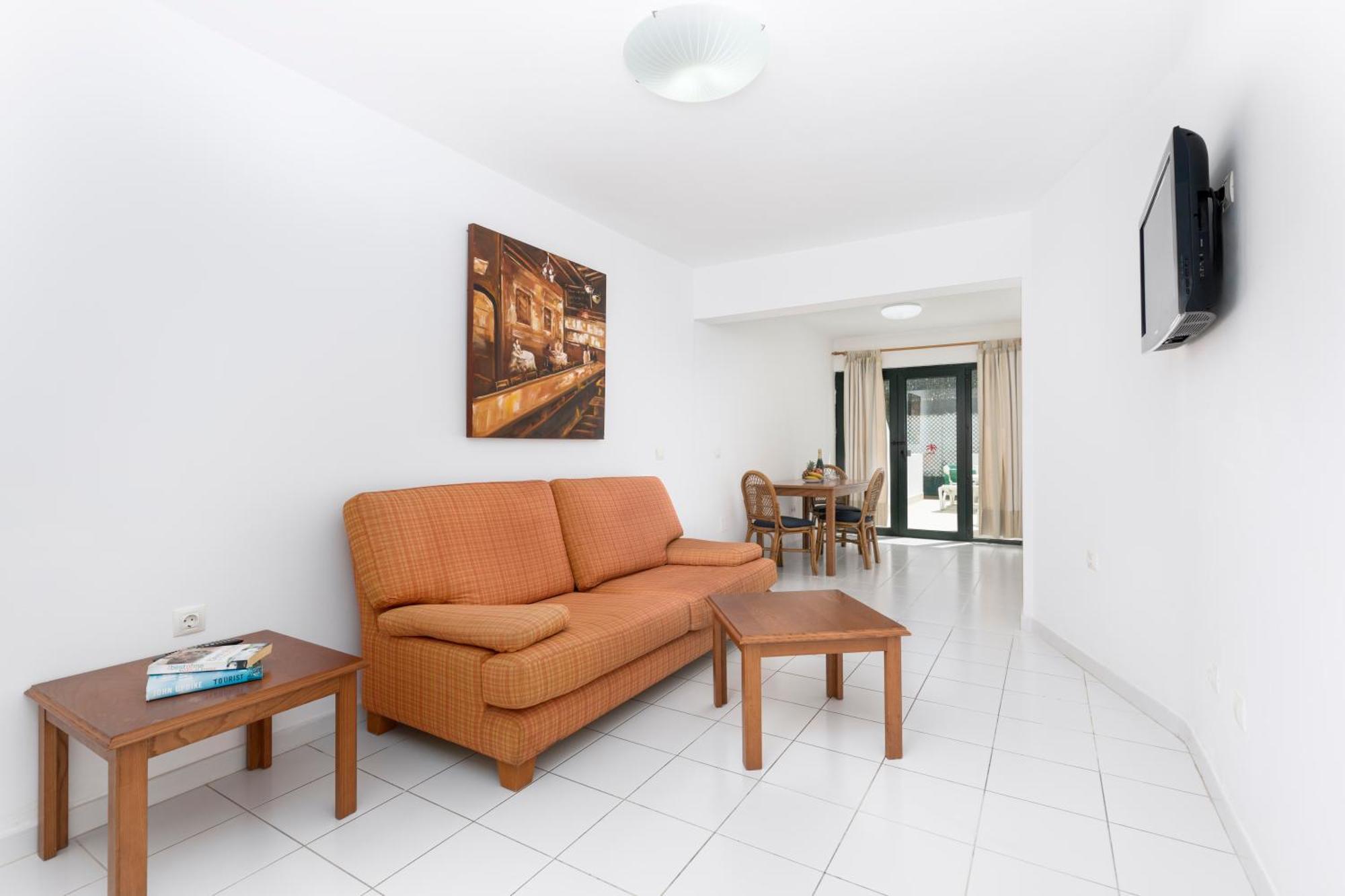 Apartamentos Erika - Adults Only Коральео Экстерьер фото