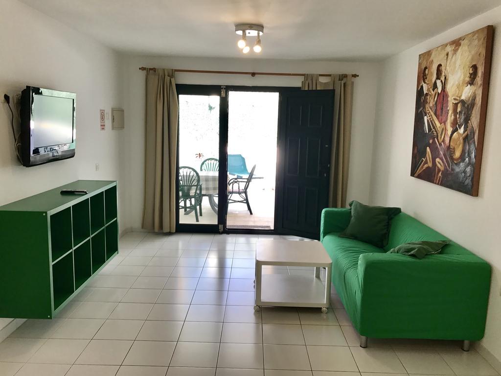 Apartamentos Erika - Adults Only Коральео Экстерьер фото