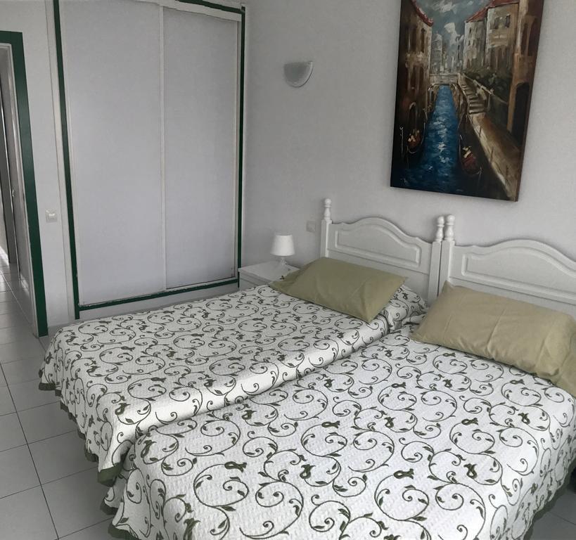 Apartamentos Erika - Adults Only Коральео Экстерьер фото